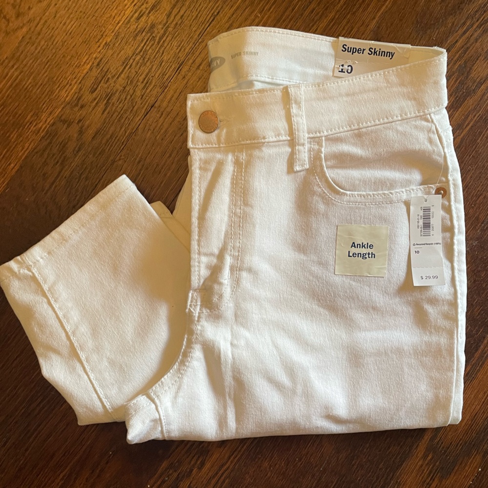 White Jeans